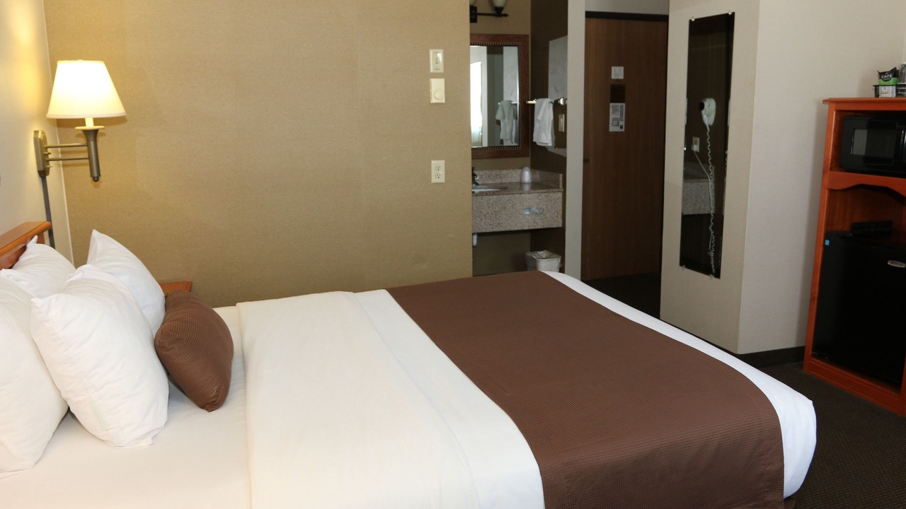 Photo of Bedroom in Minot