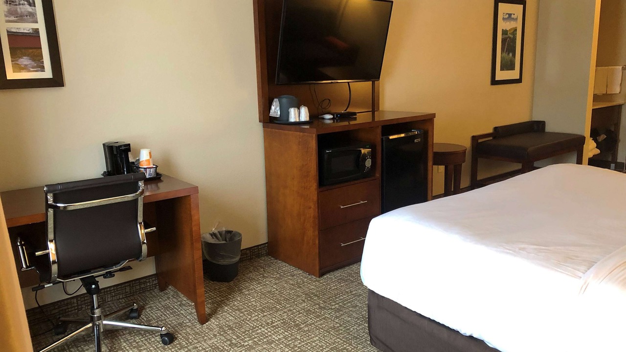 Photo of Bedroom in Grove City