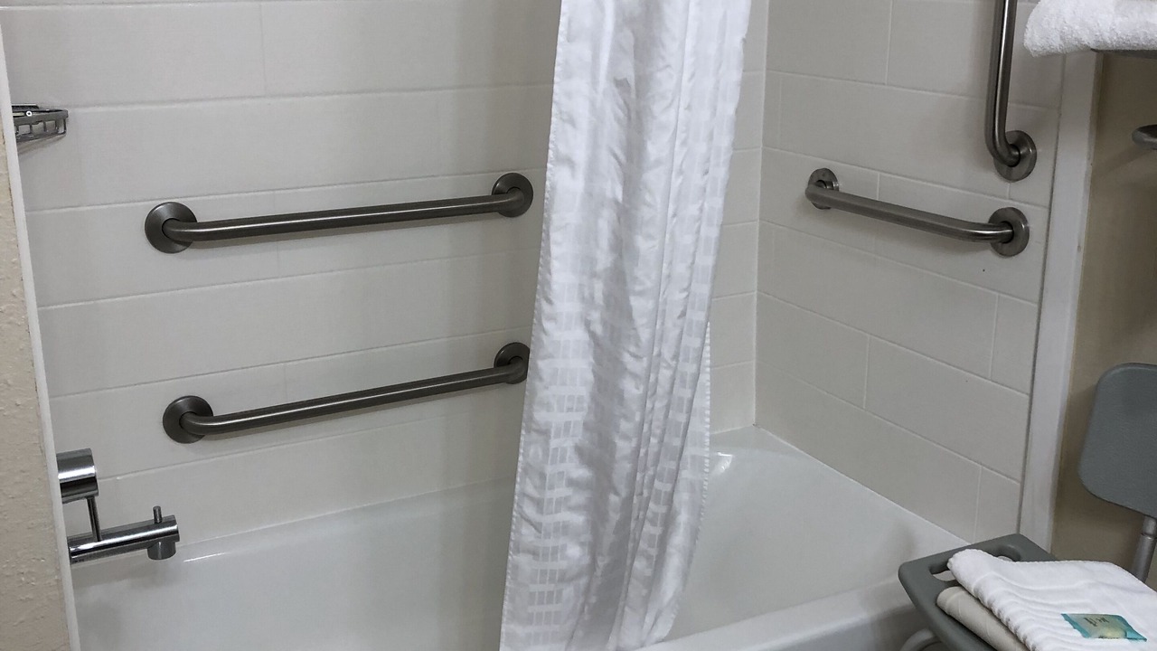 Photo of Bathroom in Grove City