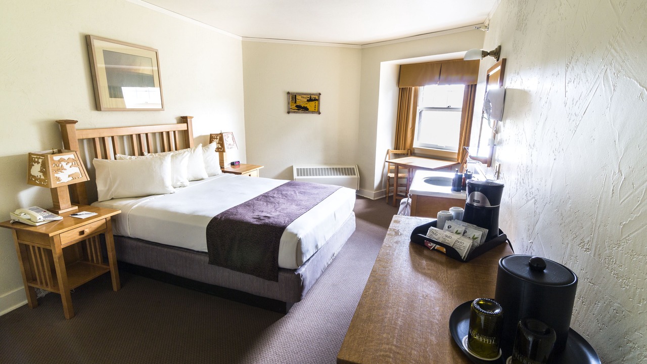 Photo of Bedroom in Yellowstone National Park