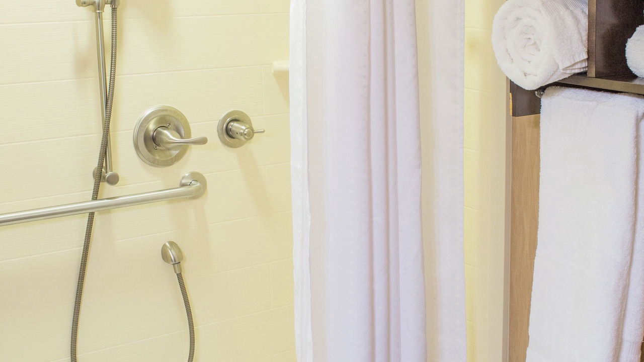 Photo of Bathroom in Watford City