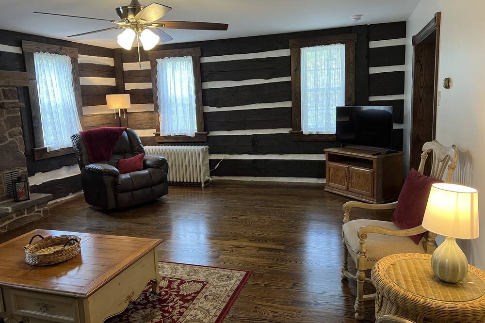 Photo of Livingroom in Tyrone