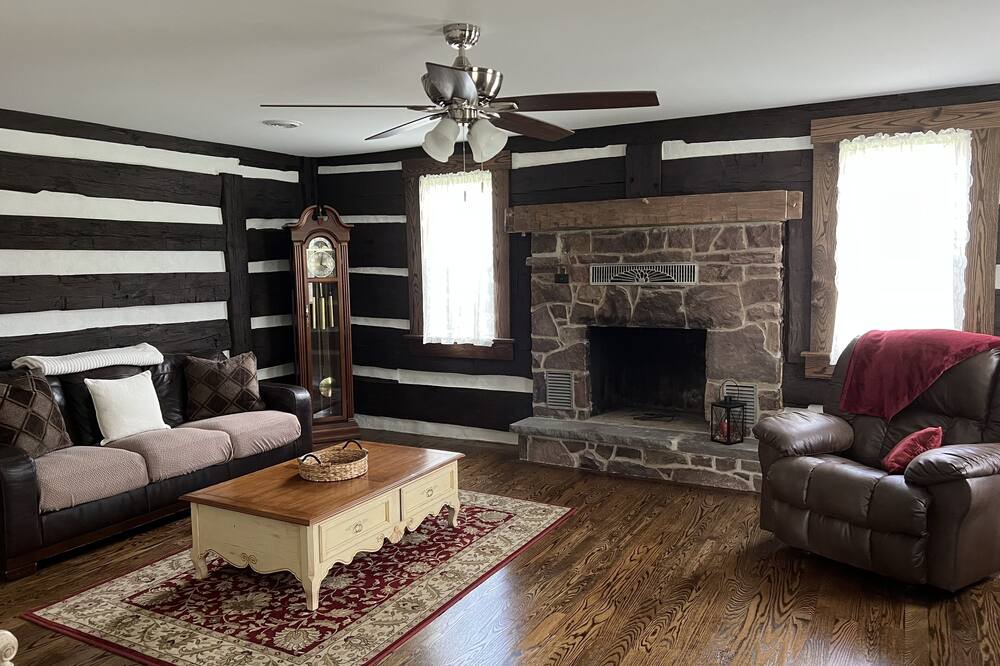 Photo of Livingroom in Tyrone