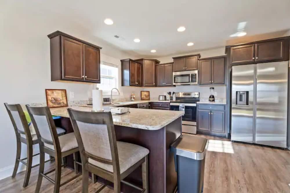 Photo of Kitchen in Piney Green