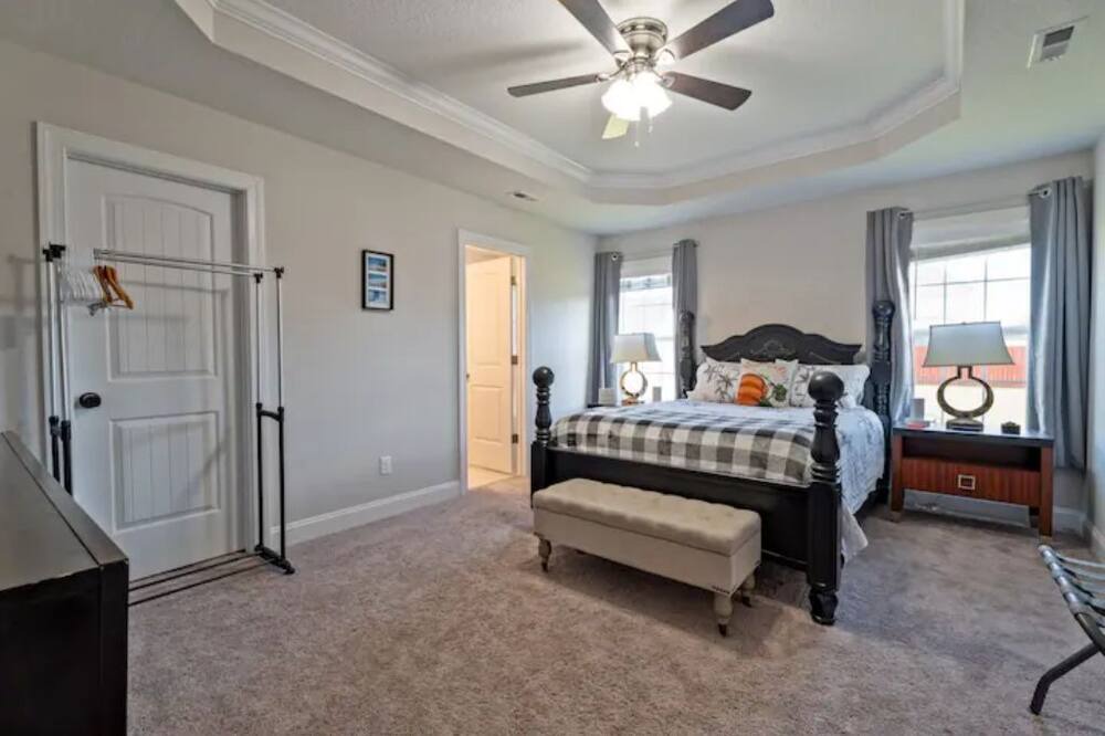 Photo of Bedroom in Piney Green