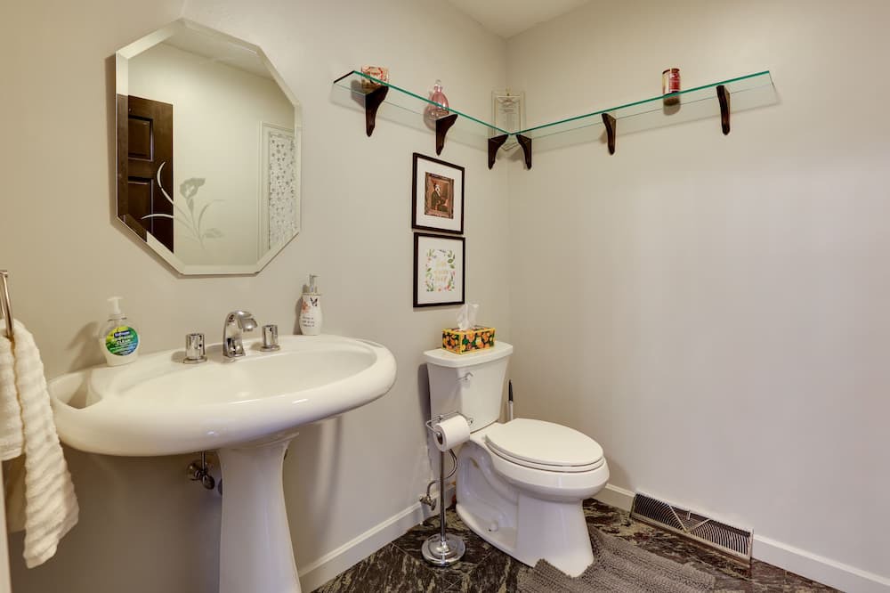 Photo of Bathroom in Canfield