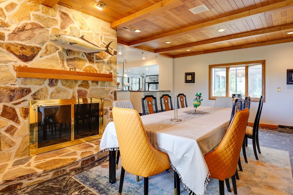 Photo of Livingroom in Canfield