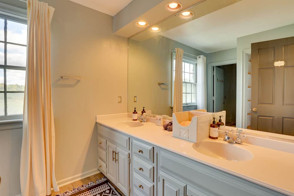 Photo of Bathroom in Canfield