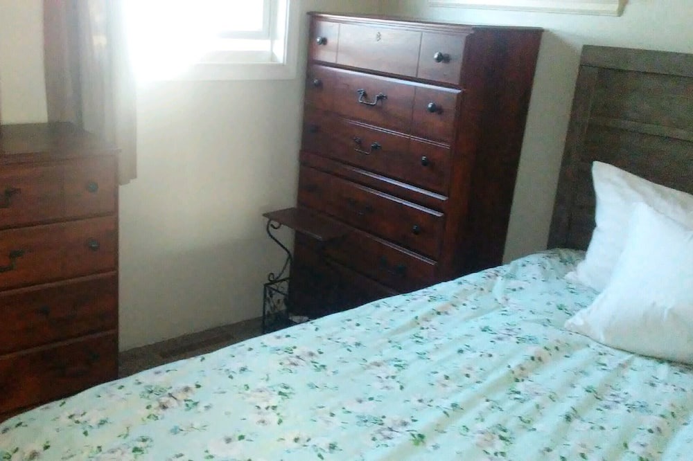 Photo of Bedroom in Plentywood