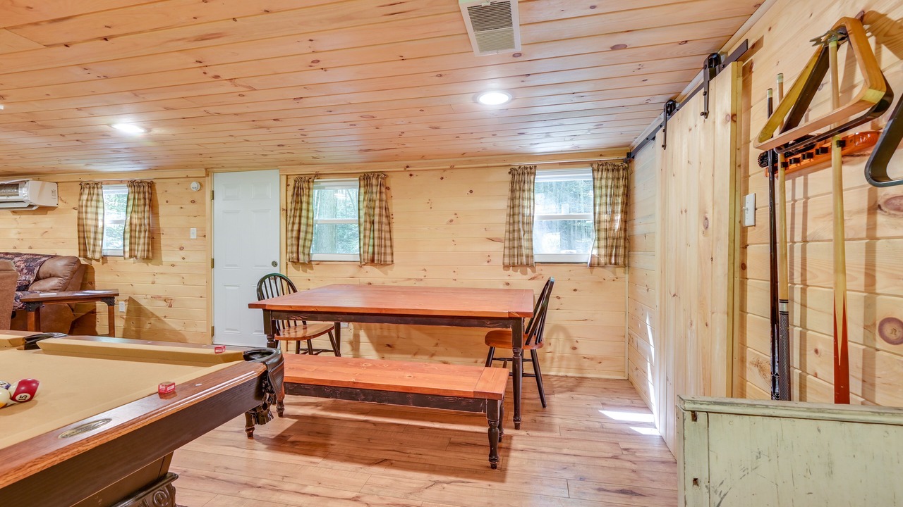 Photo of Bedroom in Boalsburg