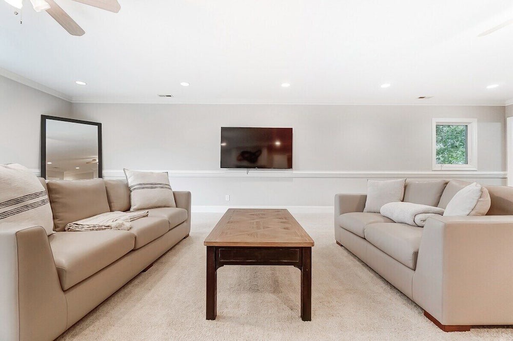 Photo of Livingroom in Wessex Square