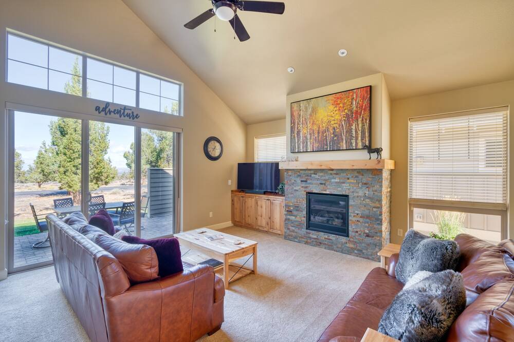 Photo of Livingroom in Redmond