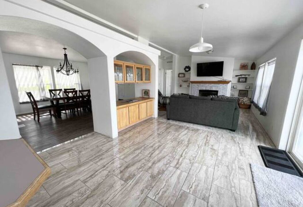 Photo of Livingroom in Twin Falls County
