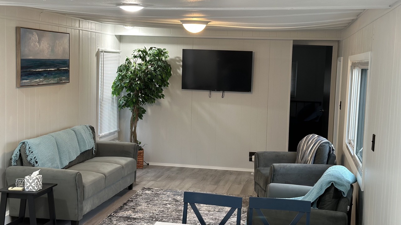 Photo of Livingroom in Port Clinton