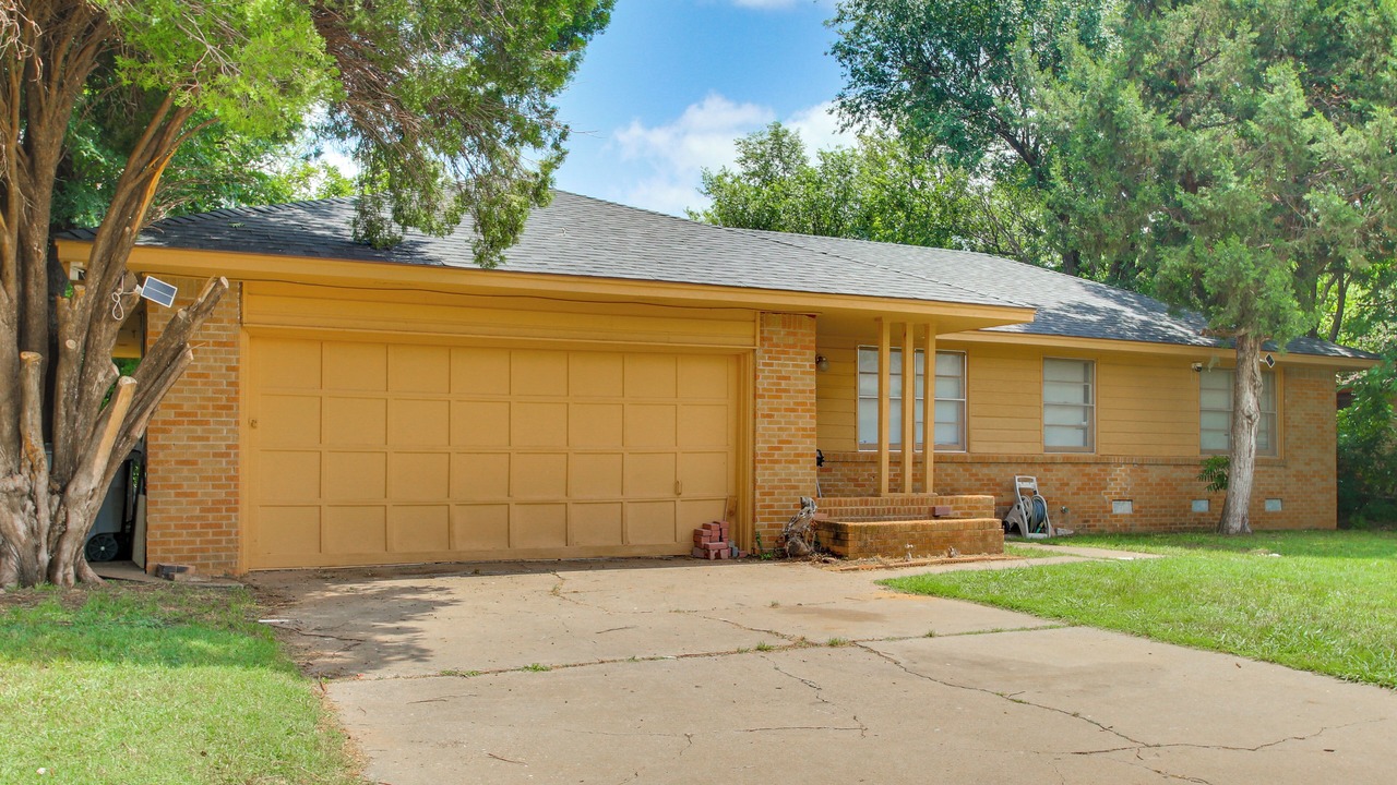 Photo of Others in Lawton