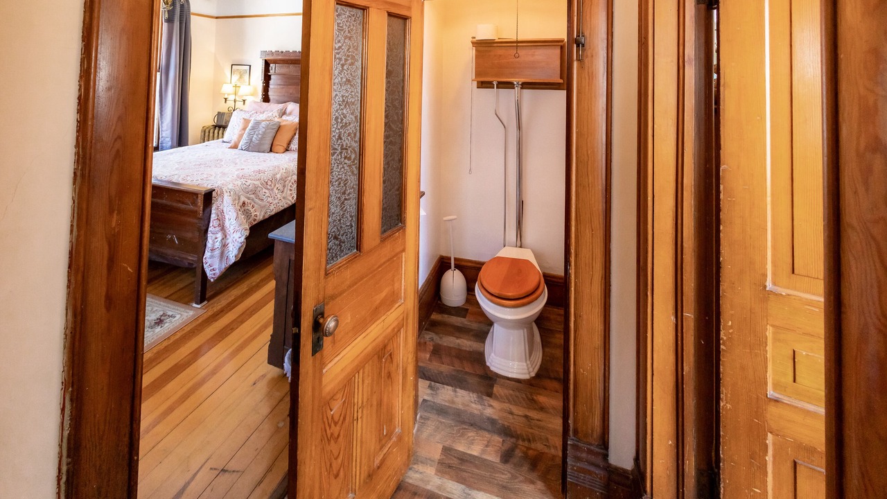 Photo of Bathroom in Deadwood
