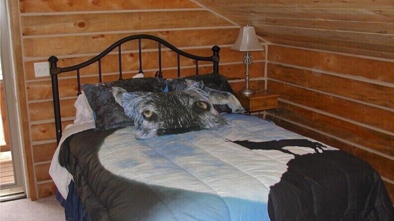 Photo of Bedroom in Custer