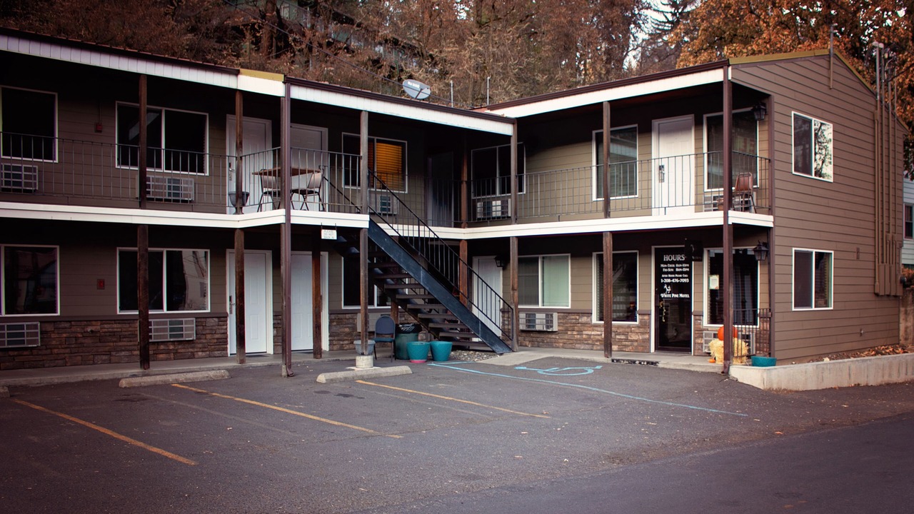 Photo of Buildings in Ahsahka
