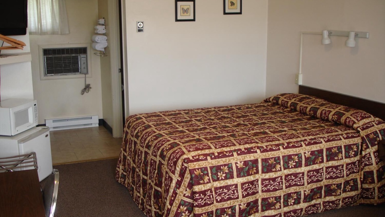 Photo of Bedroom in Heyburn