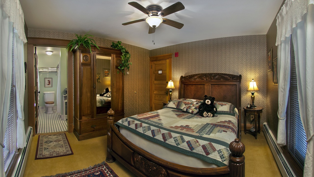 Photo of Bedroom in Elk Mountain