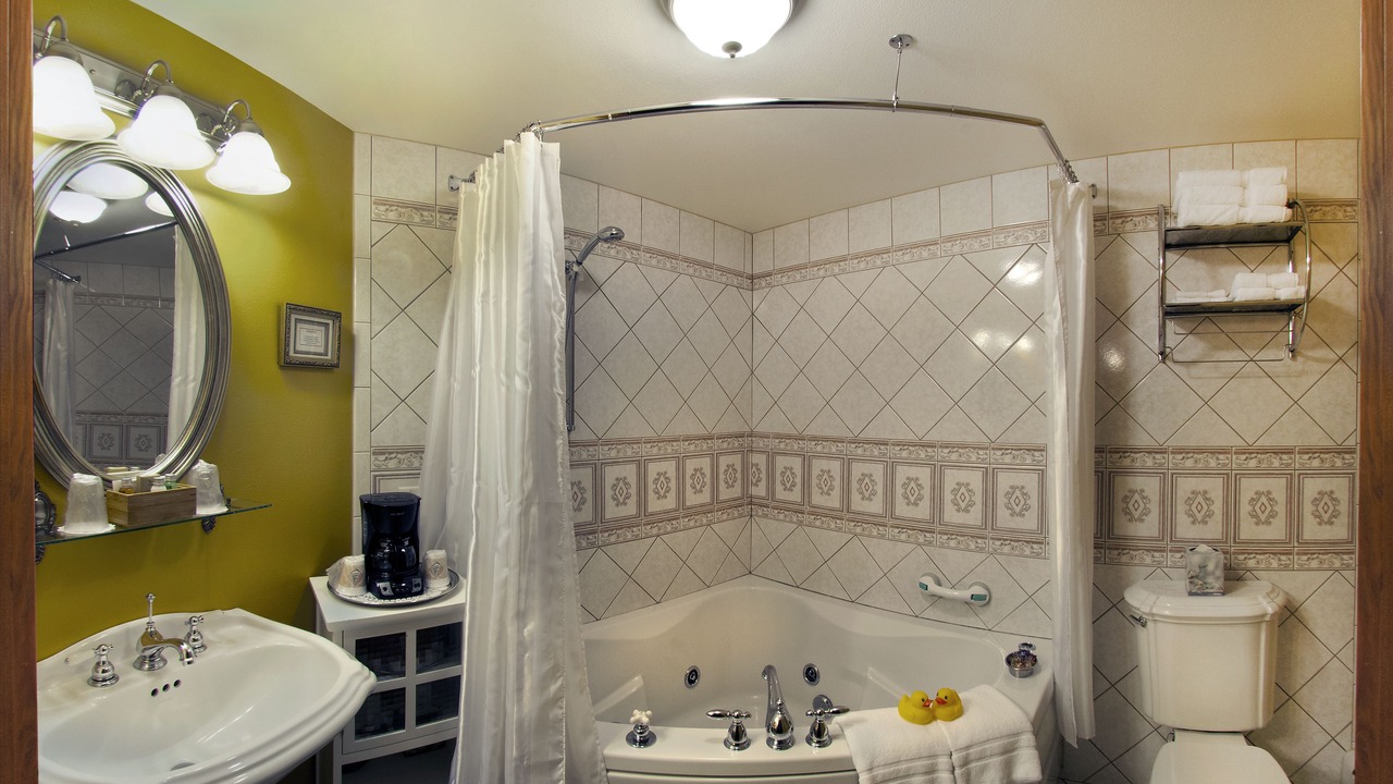 Photo of Bathroom in Elk Mountain