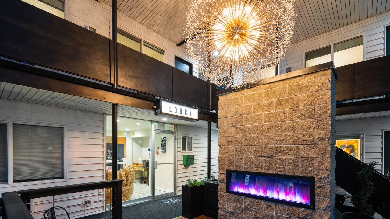 Photo of Livingroom in Pullman