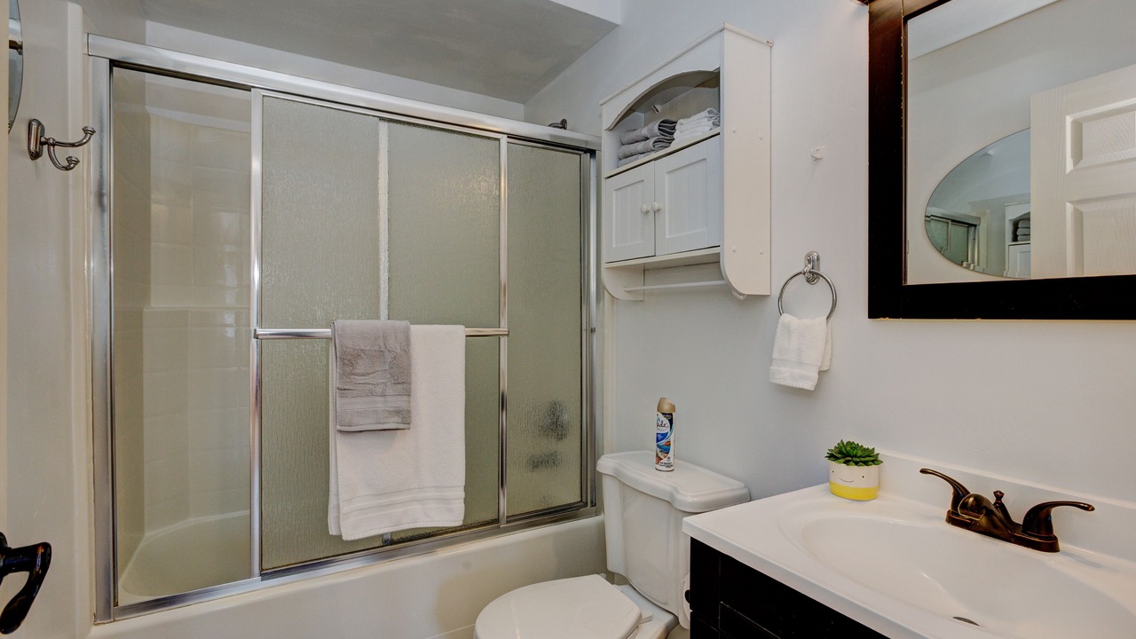 Photo of Bathroom in Cascade