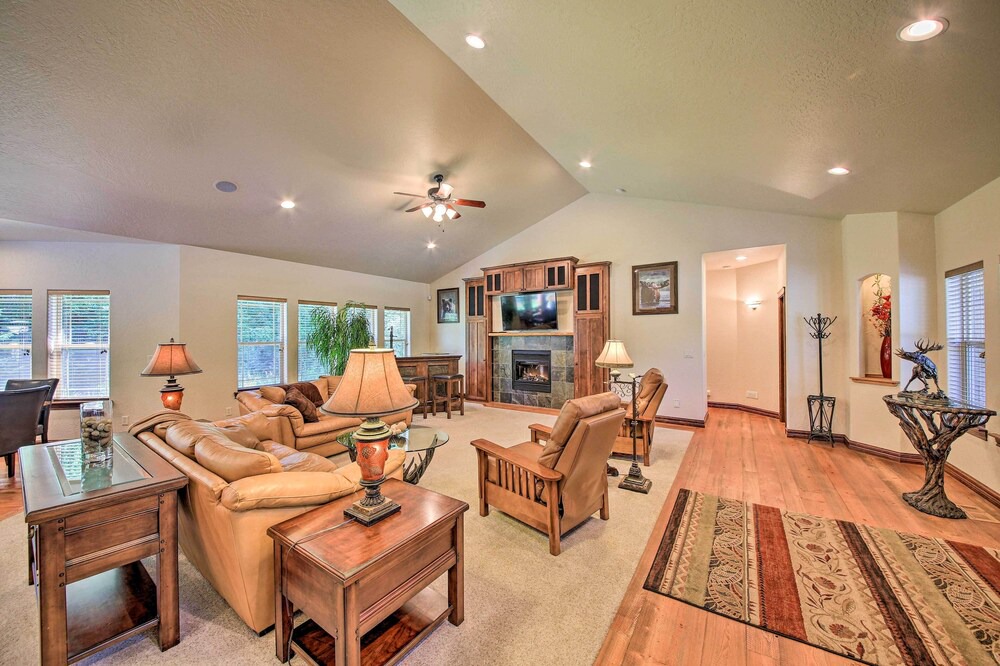 Photo of Livingroom in Priest River