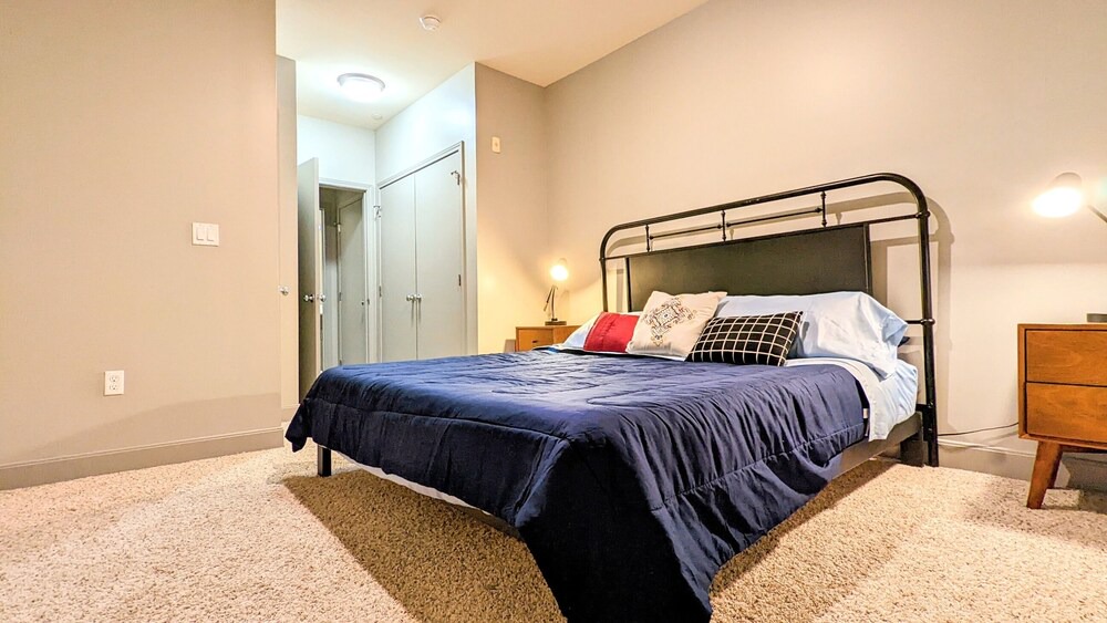Photo of Bedroom in Central Business District