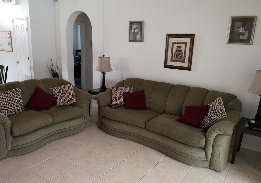 Photo of Livingroom in Bridgewater Crossing