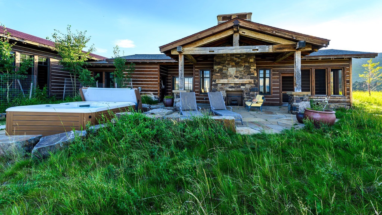 Photo of Patio Balcony in Emigrant
