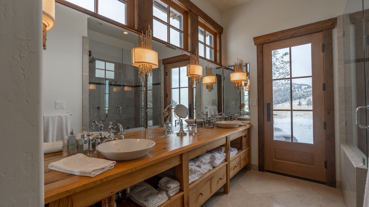 Photo of Bathroom in Emigrant