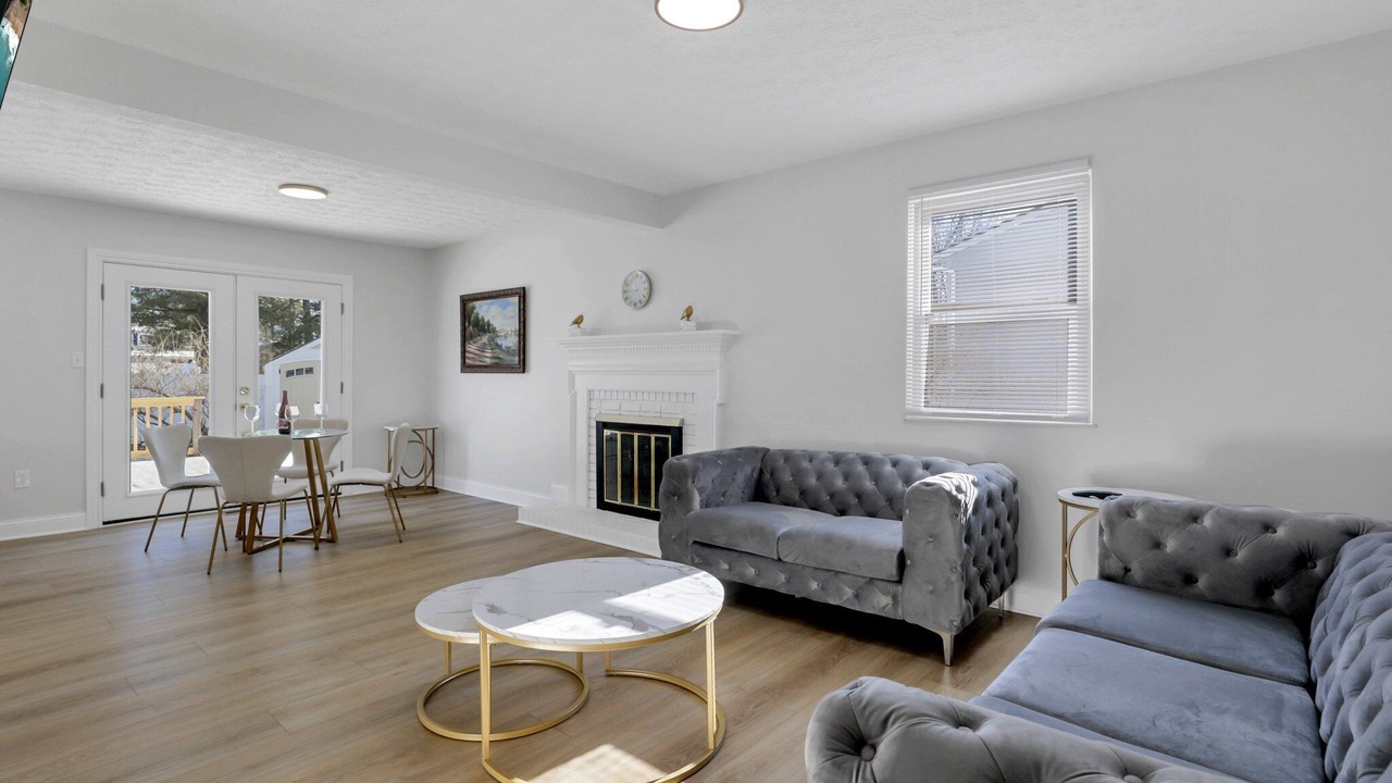 Photo of Bedroom in New California