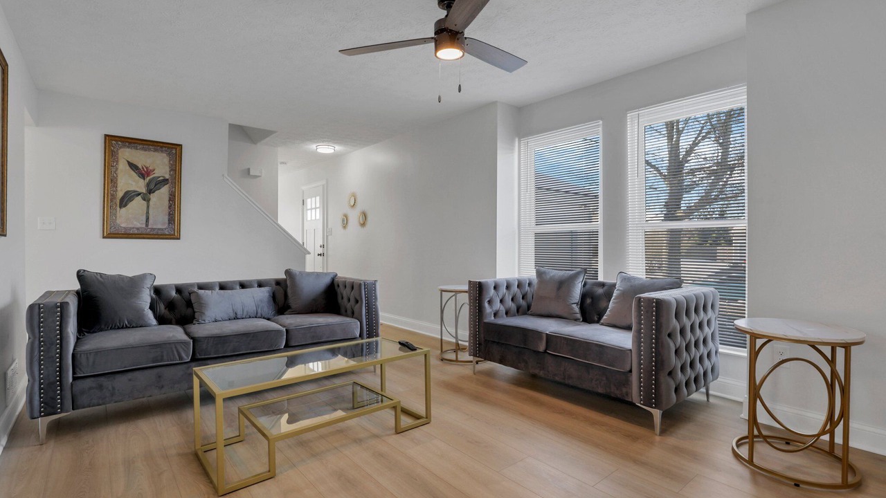 Photo of Livingroom in New California