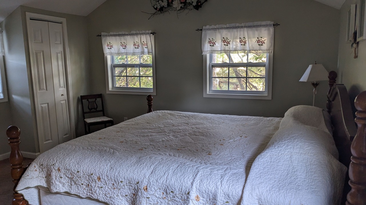 Photo of Bedroom in Manning