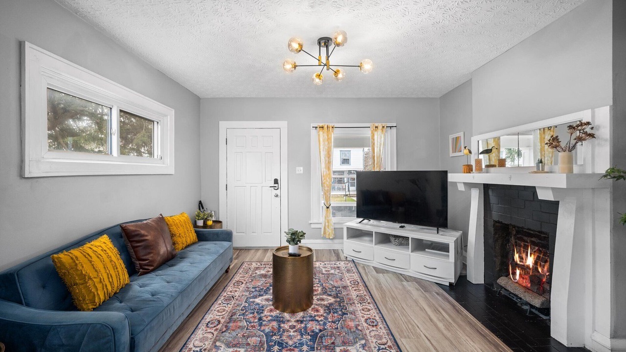 Photo of Livingroom in Old North Columbus