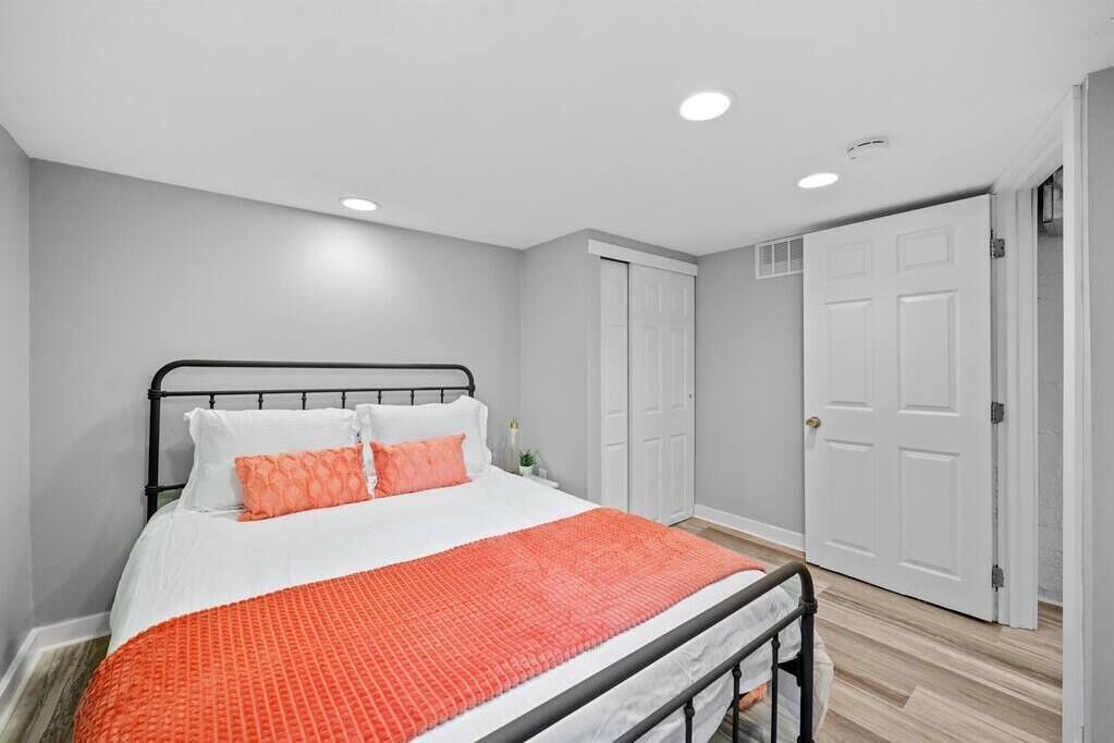 Photo of Bedroom in Old North Columbus