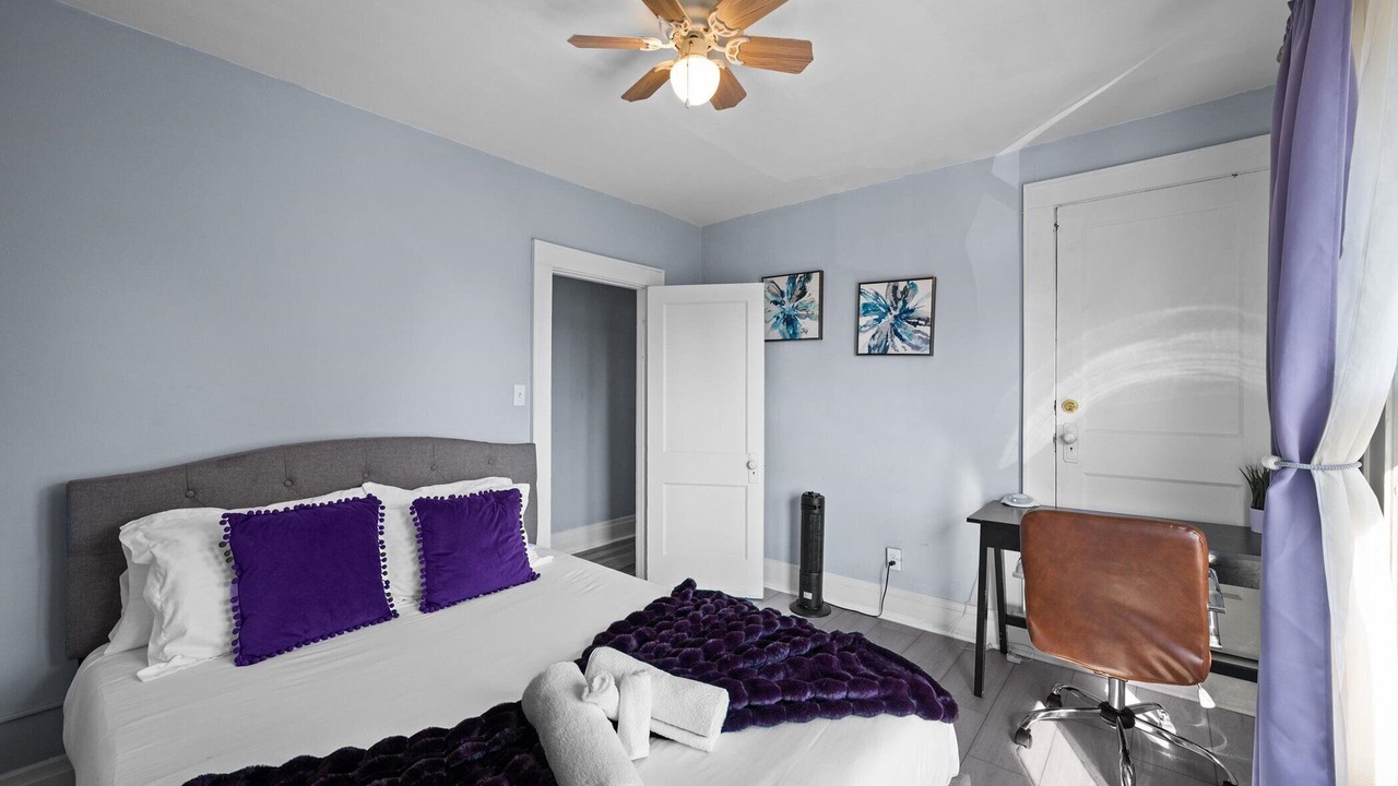 Photo of Bedroom in Glen Echo