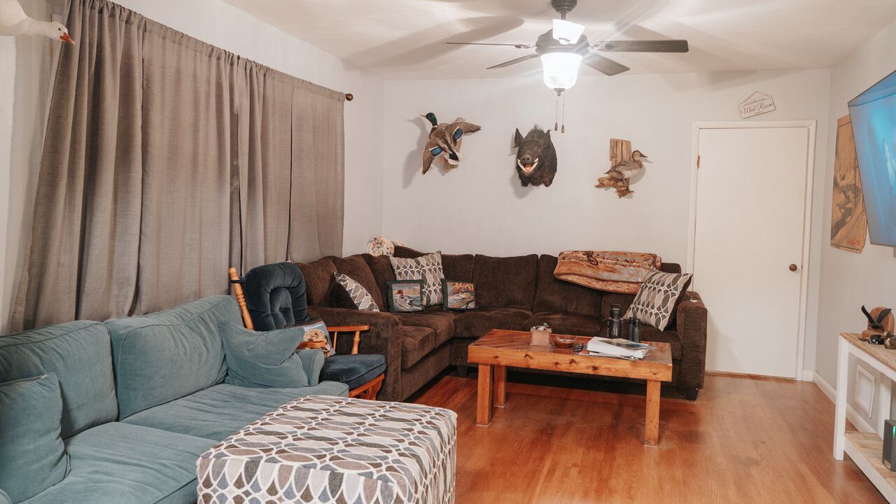 Photo of Livingroom in Stutsman County
