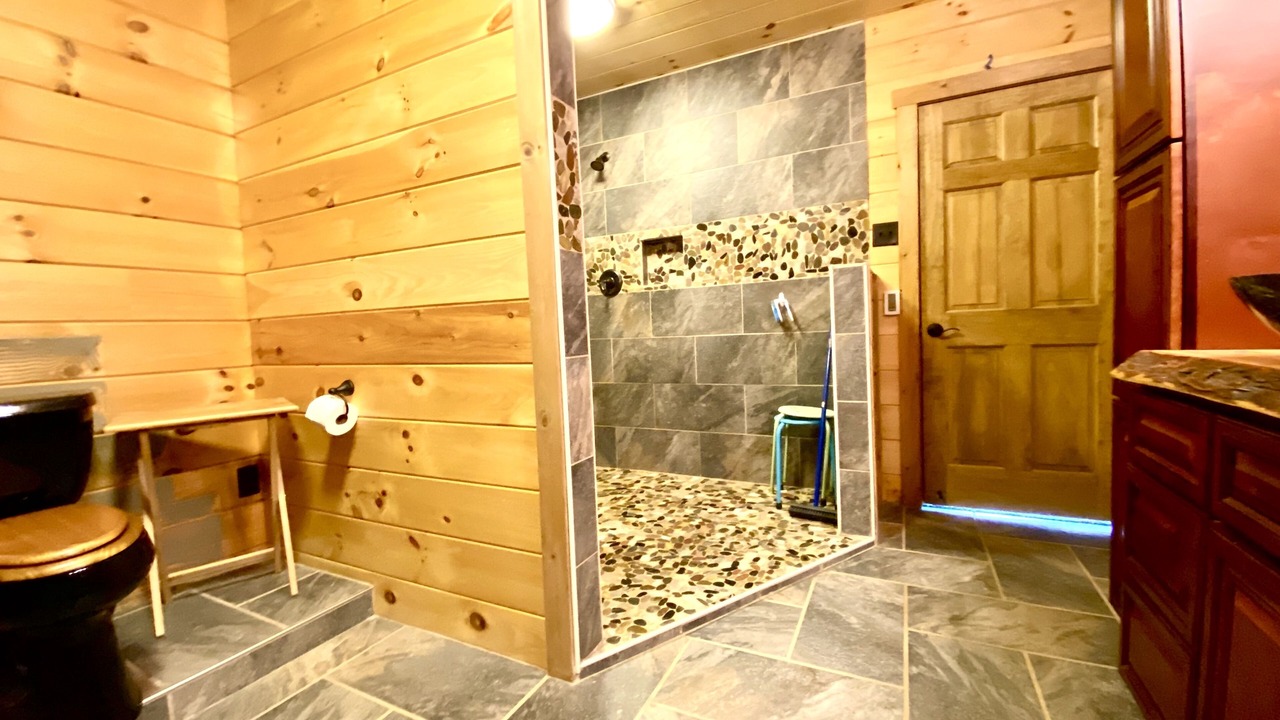 Photo of Bathroom in Harrisonville