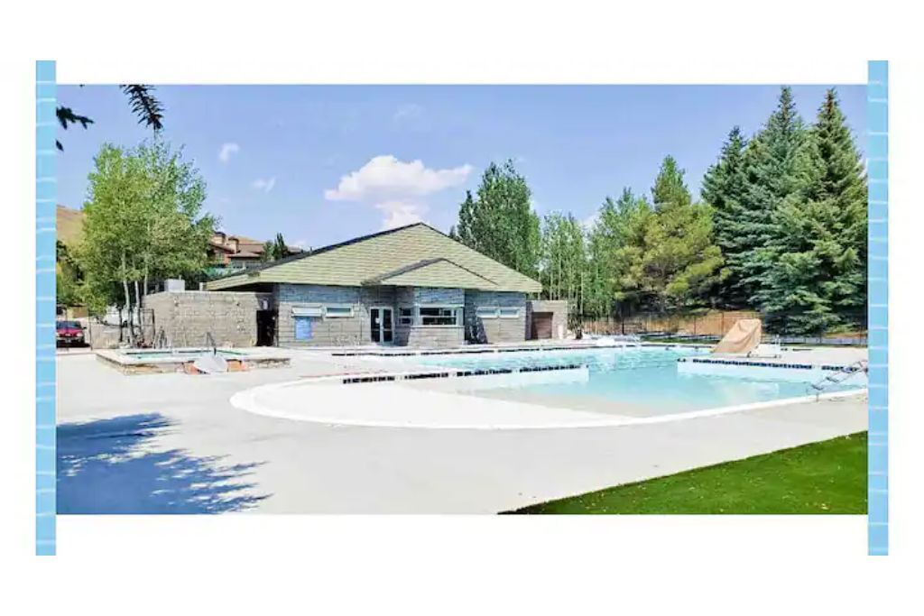 Photo of Outdoor in Elkhorn Village