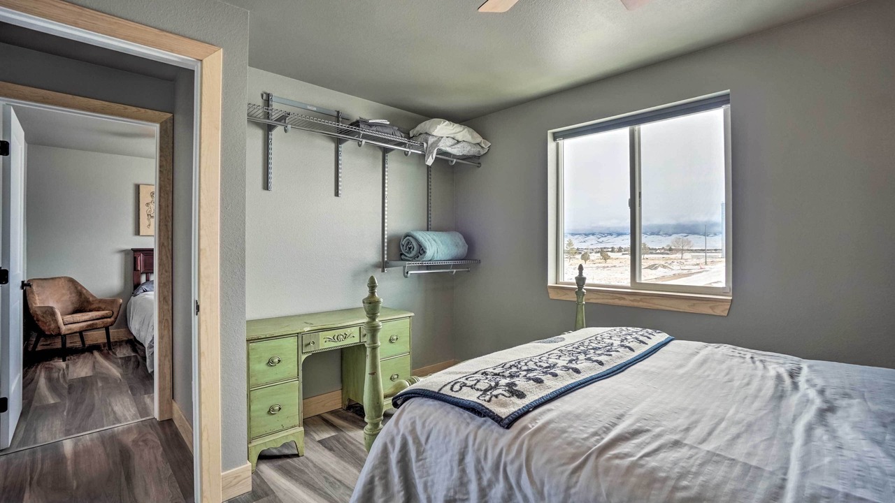 Photo of Bedroom in Saratoga
