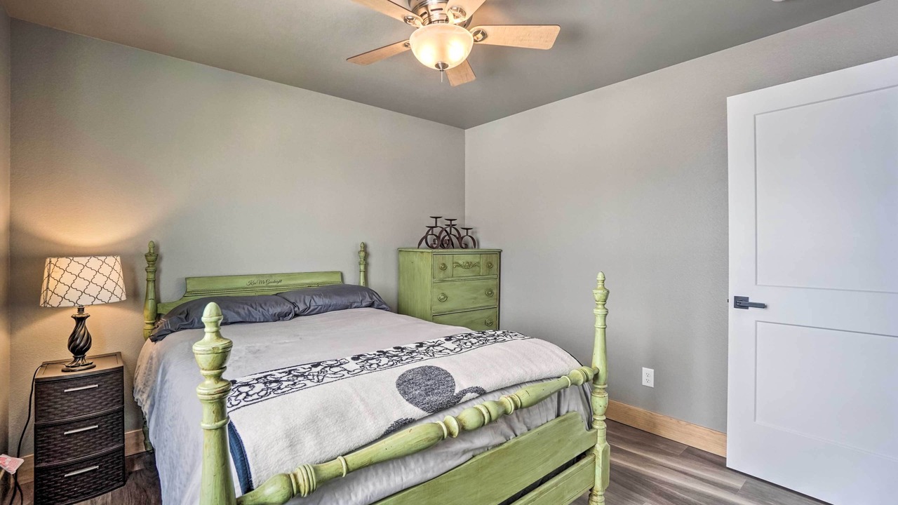 Photo of Bedroom in Saratoga