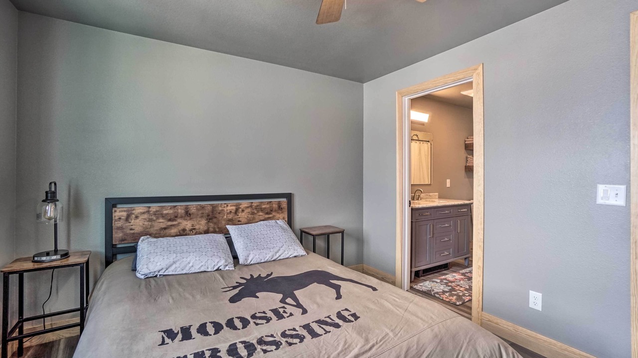 Photo of Bedroom in Saratoga