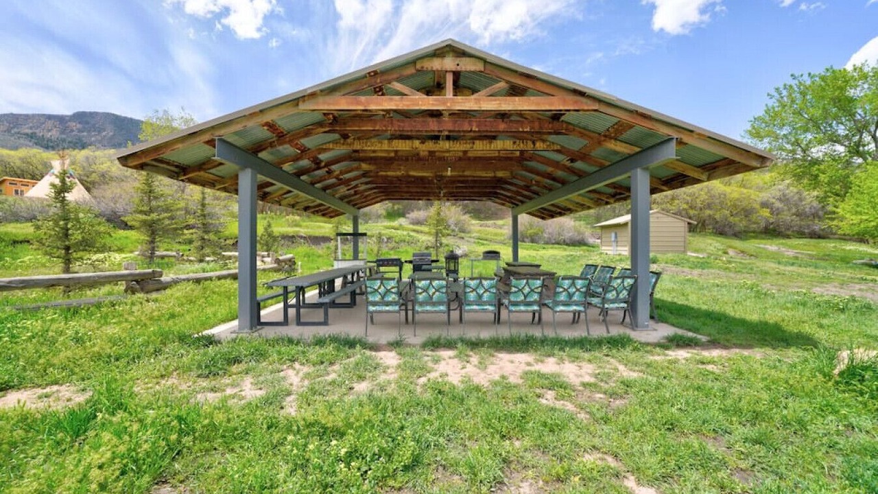 Photo of Outdoor in Mount Pleasant