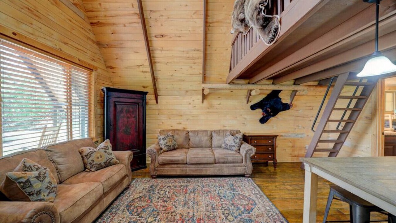Photo of Livingroom in Mount Pleasant