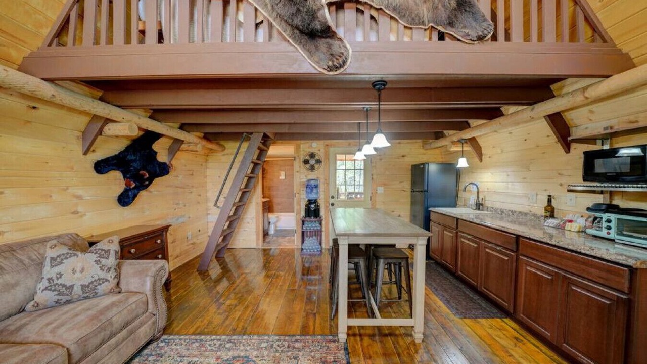 Photo of Livingroom in Mount Pleasant