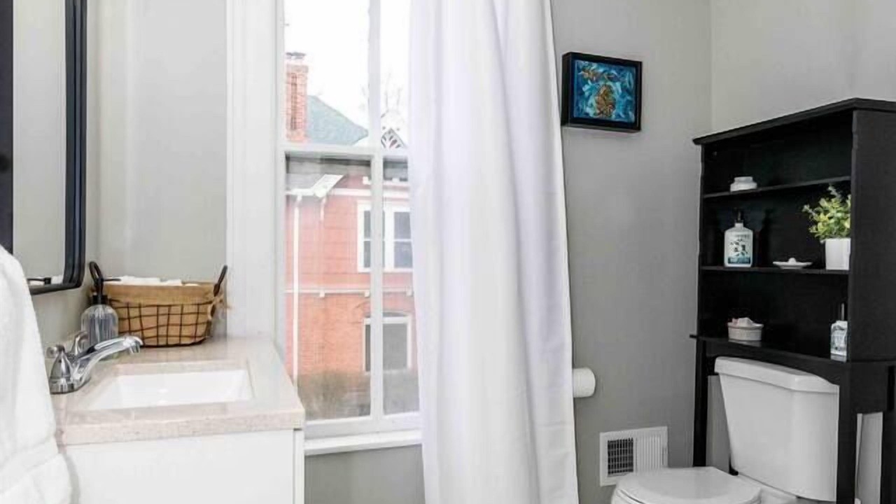 Photo of Bathroom in Oxford