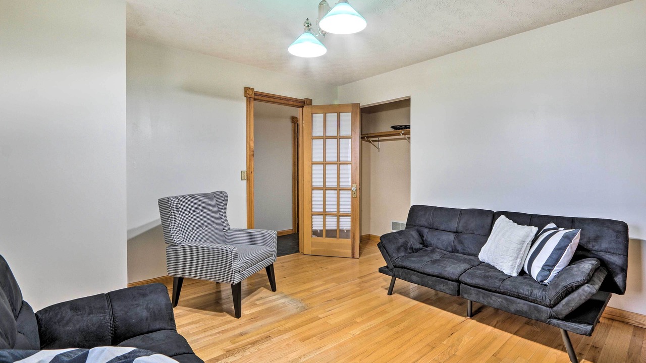 Photo of Livingroom in Pickerington