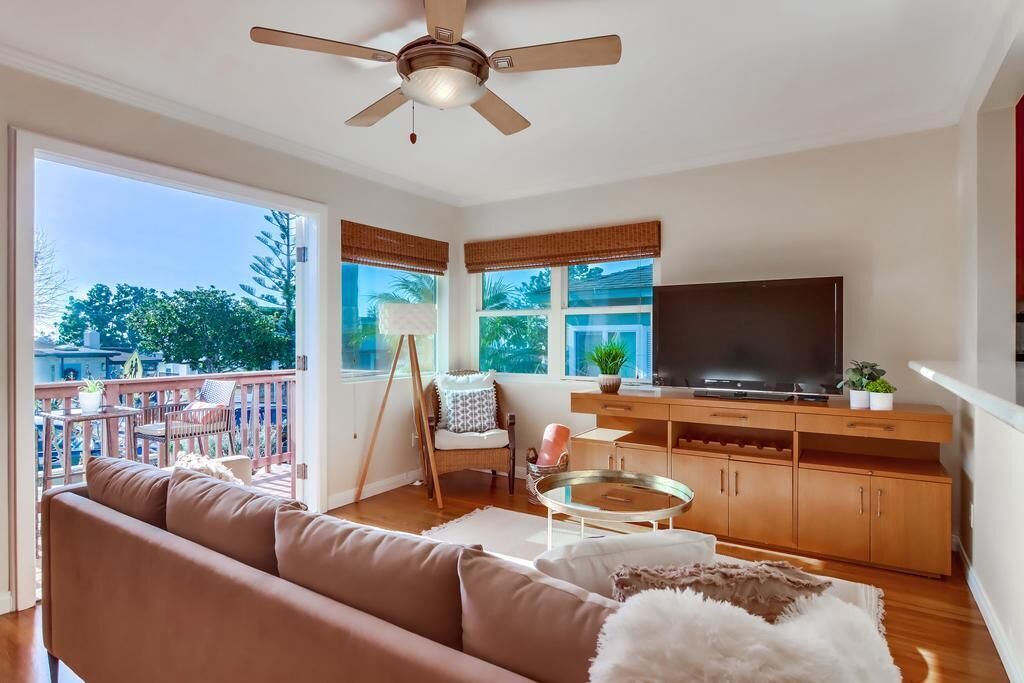 Photo of Livingroom in Sunset Cliffs